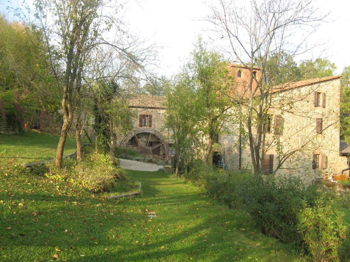 Agriturismo Il Mulino Delle Pile คิวส์ดีโน ภายนอก รูปภาพ